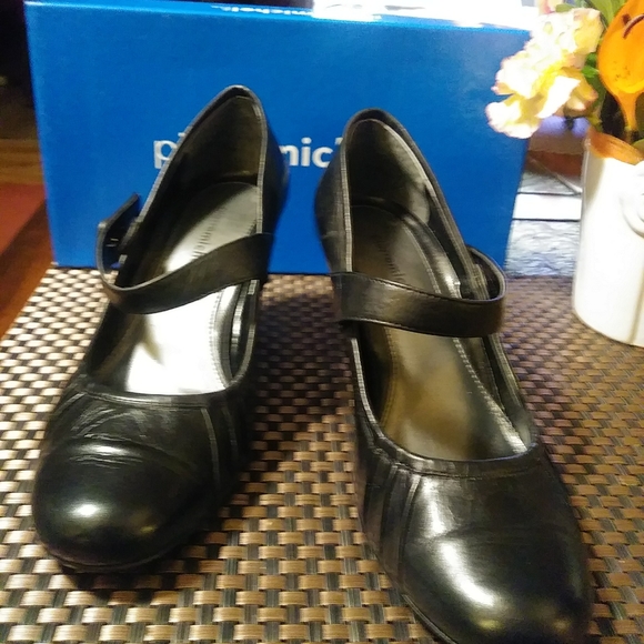 Pierre Michel heels size 6.5 B. - Picture 12 of 14